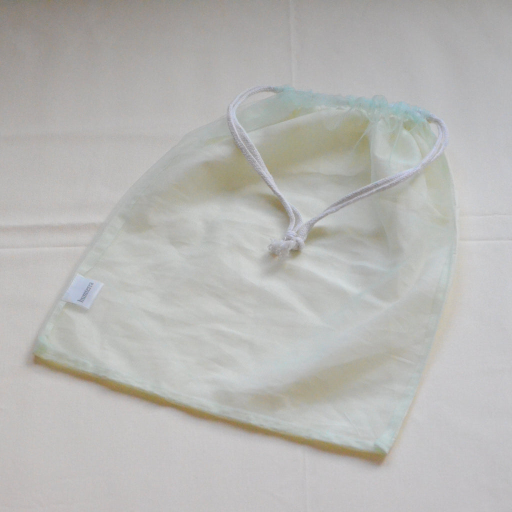 light green drawstring net bag